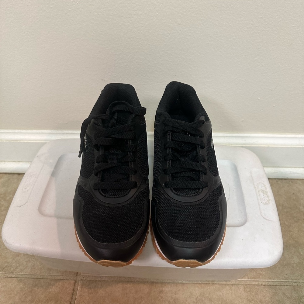 Women Fila Sneakers